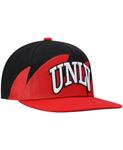 Мужская красно-черная кепка Unlv Rebels Sharktooth Snapback Mitchell & Ness - фото 5