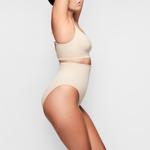 Трусики средней длины SKIMS Seamless Sculpt, цвет Clay - фото 3