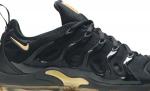 Кроссовки Nike Air VaporMax Plus 'Black Gold', черный - фото 3