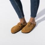 Сандалии-клоги Birkenstock Boston Soft Footbed Suede Leather, светло-коричневый - фото 2