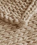 Плед ручной работы плотной вязки, 50 x 60 дюймов Madison Park, бежевый - фото 3