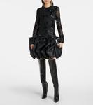 Атласное мини-платье с цветочной вышивкой Rotate, черный - фото 2