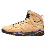 Кроссовки Nike Air Jordan 7 Retro SE, бежевый/черный/фиолетовый - фото