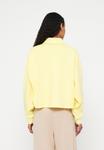Джемпер Lacoste Jumper, Jaune Chine/Yellow - фото 3