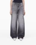 Джинсы Charm Oversize Marc Jacobs, цвет Bleached Black - фото
