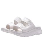 Шлепанцы (WMNS) Skechers Max Cushioning Foamies 'White' - фото 2