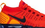 Кроссовки Nike Air VaporMax 2 Flyknit 'Red Orbit', красный - фото 3