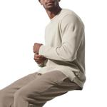 Футболка Elevate Waffle Long мужская Alo Yoga, Ecru/Bone - фото 8