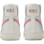 Кроссовки Nike Wmns Blazer Mid '77 Vintage 'White Sunset Pulse', белый - фото 6