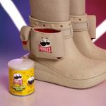 Сапоги женские Crocs Classic x Pringles водонепроницаемые, кремовый - фото 9