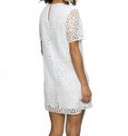 Белое мини-платье Wanderer с кружевом Sanctuary - фото 3