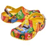Сабо Crocs x M&M’s Classic Clogs 'Sunflower Multicolor' - фото 5