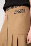 Юбка Marc Cain Pleated skirt, Milk Coffee/Brown - фото 6