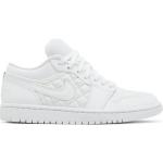 Кроссовки Wmns Air Jordan 1 Low 'Triple White Quilted', белый - фото