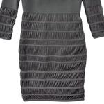 Женское платье с коротким рукавом Alexander McQueen, белый - фото 4