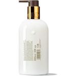 Molton Brown Jubilant Лосьон для тела с сосной и пачули 300 мл - фото 3