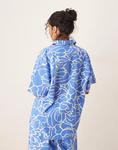 Льняная рубашка с синим абстрактным принтом Asos Design - фото 3