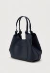 Сумка DKNY PAULA COMMUTER MEDIUM, Midnight/Dark Blue - фото 2