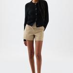 Шорты чинос из эластичного хлопка Gap, бежевый - фото