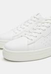 Кроссовки PULL&BEAR Trainers, White - фото 5