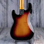 Бас-гитара Squier Classic Vibe '60s Precision, окраска 3-Color Sunburst - фото 3