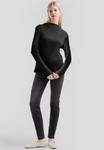 Топ QS Long sleeved top, Schwarz/Black - фото 2