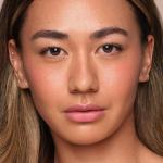 Жидкий консилер Essential High Coverage Jouer Cosmetics, Butterscotch (Butterscotch - Tan skin with peach undertones) - фото 4