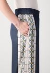 Брюки PANTS ELASTIC WAISTBAND WIDE LEG PRINTED Marc O'Polo, синий - фото 8