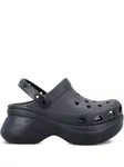 Клоги на платформе Crocs, черный - фото