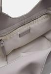 Сумка FREDsBRUDER SHOPPER, Warm Grey/Light Grey - фото 3