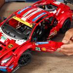 LEGO Technic, блоки Ferrari 488 GTE - фото 8
