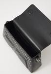 Сумка кросс-боди KARL LAGERFELD IKON SOFT CROSSBODY STUDS, Black - фото 4
