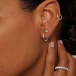 Серьги-Кольца Huggie Perfect 2 мм Brilliant Earth - фото 2