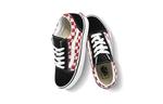 Кроссовки Vans Old Skool Kids 'Checkerboard - Black Red' - фото 4