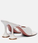Кожаные сандалии Shiona 95 Amina Muaddi, белый - фото 2