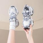Дышащие утолщенные кроссовки на платформе для увеличения роста Low Top Komanic, серебро - фото 9
