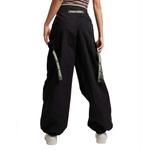 Брюки Superdry Vintage Baggy Parachute cargo, черный - фото 2