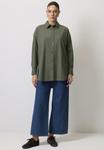 Блуза Touché Privé Button-down blouse, Khaki - фото 2