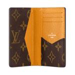 LOUIS VUITTON Кожаный картхолдер мужской шафрановый - фото 3