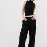 Майка с воротником-стойкой Gap, черный - фото