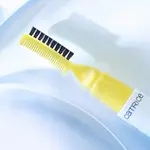 Гель для бровей Catrice Brow Sleek Laminating Wax - фото 5