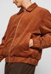 Куртка-бомбер Urban Classics BOXY CORDUROY JACKET, цвет Toffee - фото 6