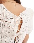 Топ ONLY crochet tie back top in beige - фото 4