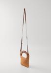 Сумка Sensi Studio CROSS BODY MINI HANDBAG, Beige Solid/ Camel/Beige - фото 2