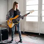 Желтая электрогитара Glarry GJazz бас - фото 11