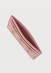 Кошелек MCM AREN CARD CASE, Soft Pink/Pink - фото 3