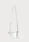 Сумка кросс-боди MICHAEL Michael Kors DAKOTA XBODY, Silver-Coloured - фото 3