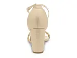 Сандалии Whitney Sandal Touch Ups By Benjamin Walk, цвет champagne - фото 3