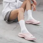 Домашние сандалии WHITE HOT, специальная коробка для обуви Space Gray - фото 9