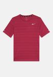 Футболка Nike Performance MILER UNISEX, Sweet Beet/Berry - фото